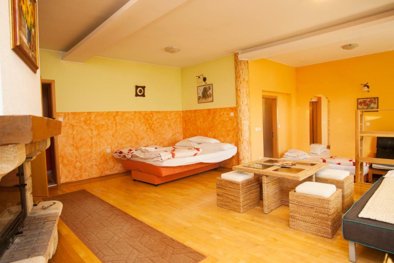 Guest House Celan Spodnja Hajdina Bagian luar foto
