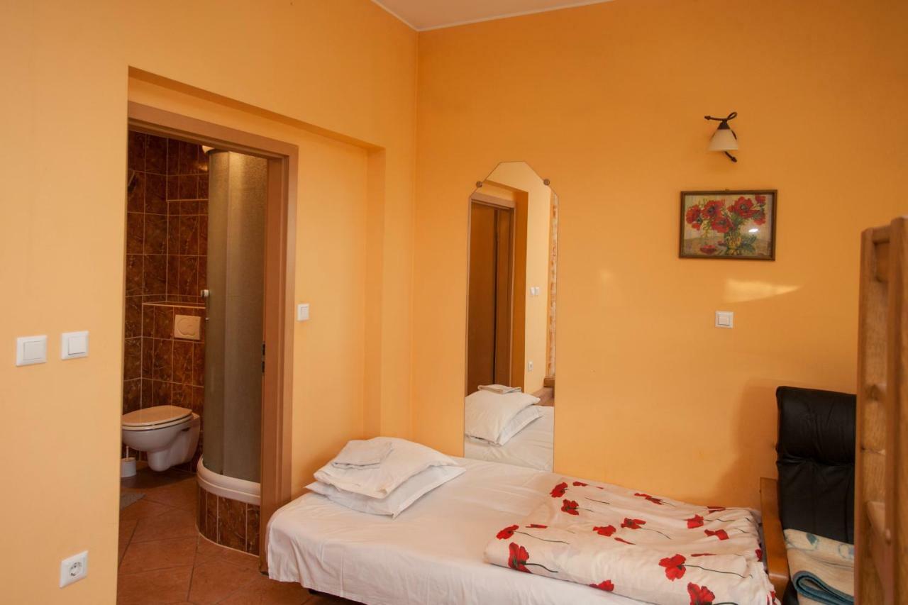 Guest House Celan Spodnja Hajdina Bagian luar foto